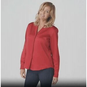 Elizabeth & Clarke Woven Roll-Tab Sleeve Top with StainTech